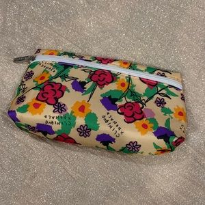 Clinique Bag + Samples Set